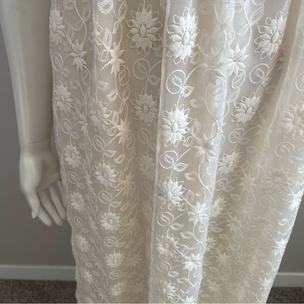 MOLLY BRACKEN Cream Lace Mesh Maxi Dress - Picture 5 of 9
